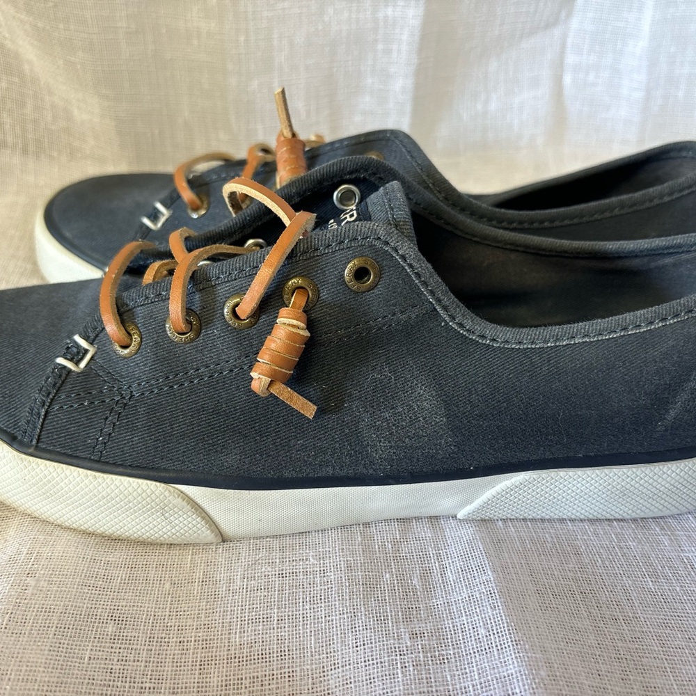 Sperry Navy Blue Top Sider Sneakers with Brown Leather Laces Sz 6.5